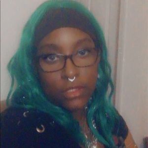 Meet your Posher, Beverly